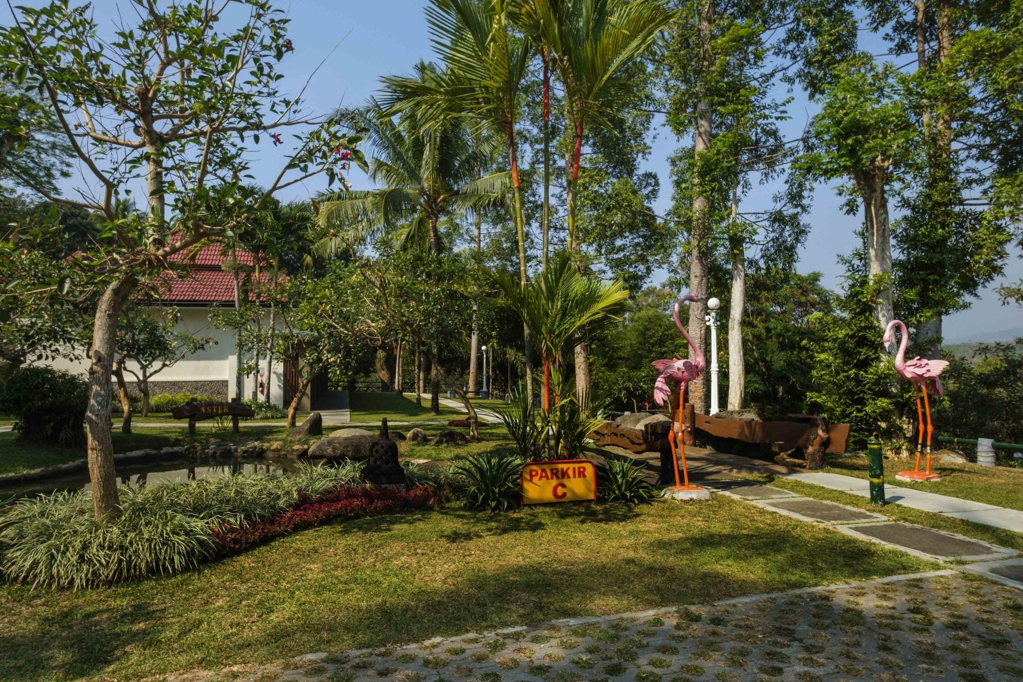 Puri Asri Hotel & Resort Magelang Luaran gambar