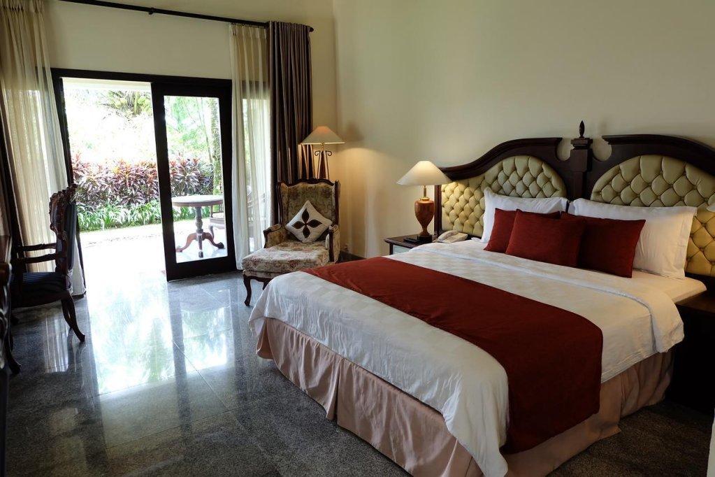 Puri Asri Hotel & Resort Magelang Luaran gambar