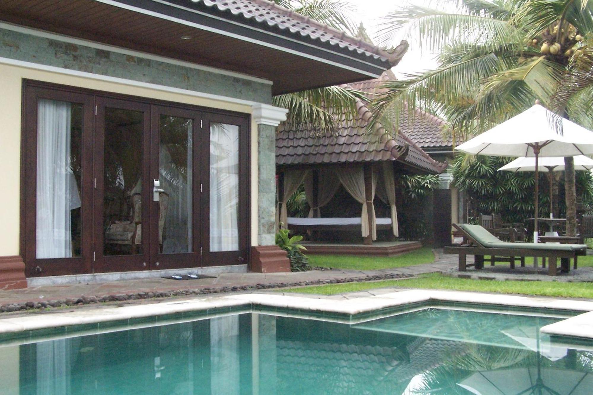 Puri Asri Hotel & Resort Magelang Luaran gambar