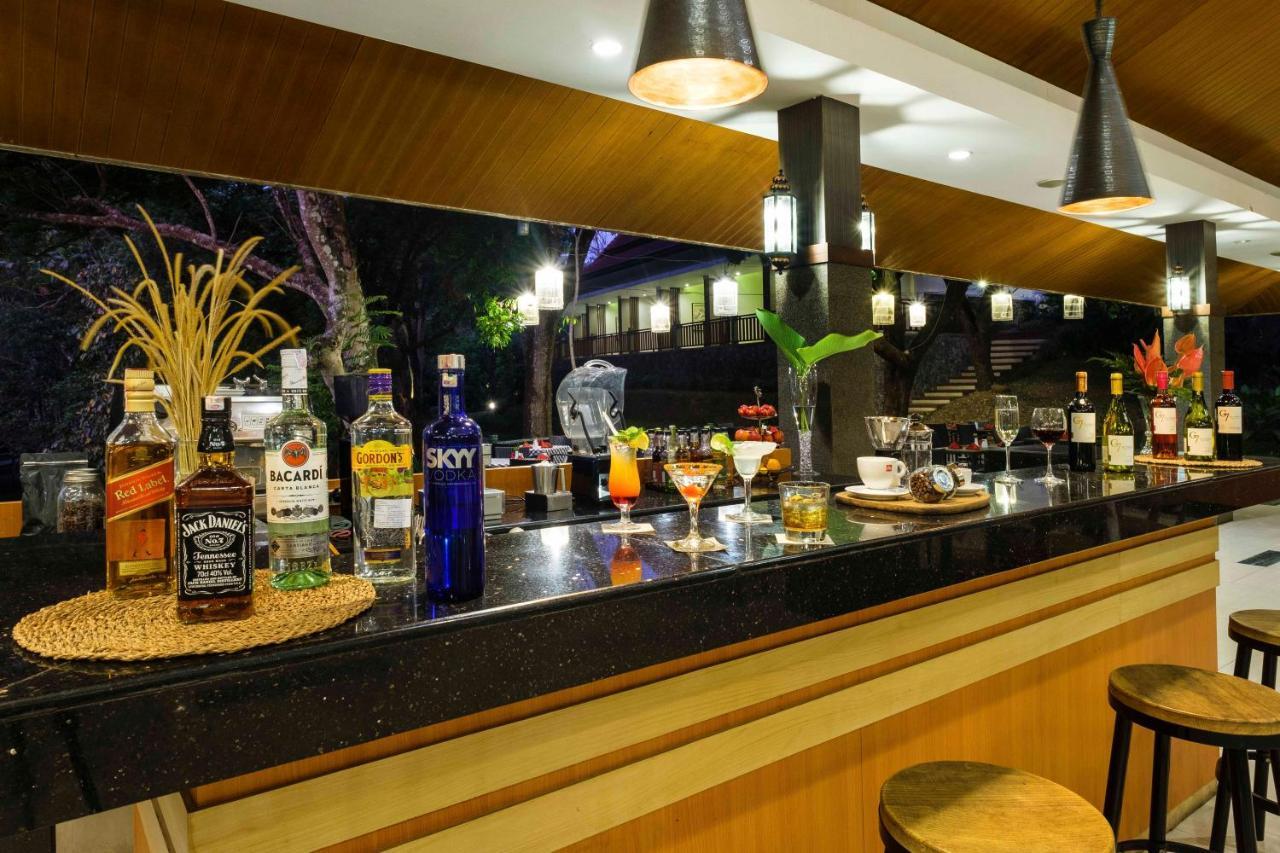 Puri Asri Hotel & Resort Magelang Luaran gambar