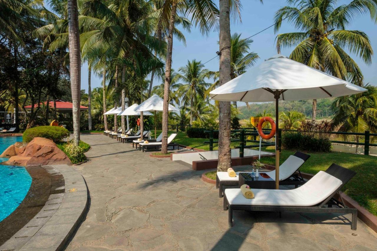 Puri Asri Hotel & Resort Magelang Luaran gambar