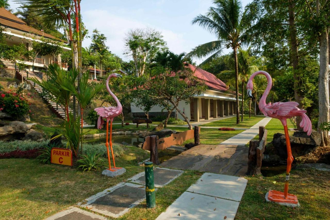 Puri Asri Hotel & Resort Magelang Luaran gambar